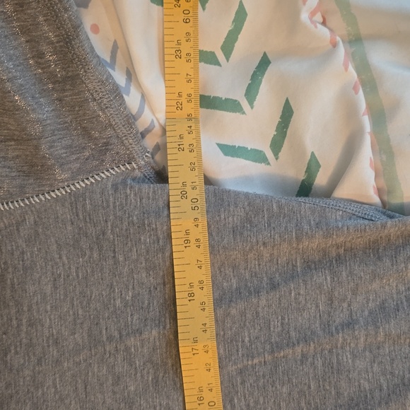 Lululemon Weekend long sleeve - Picture 8 of 8